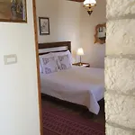 吉诺卡斯特酒店 3*