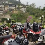吉诺卡斯特酒店 Gjirokastër