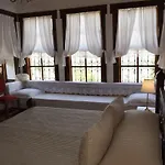 Hotel Gjirokastra 3* Gjirokastër