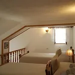 吉诺卡斯特酒店 3* Gjirokastër