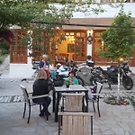 吉诺卡斯特酒店 Gjirokastër