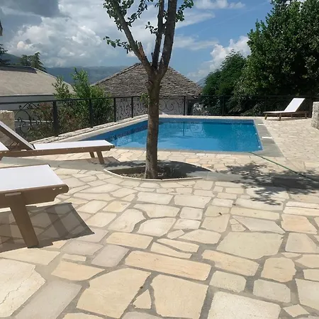 Hotel Gjirokastra 3* Gjirokastër