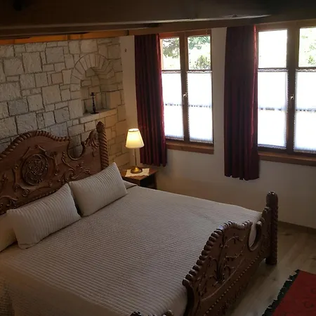 فندق Hotel Gjirokastra