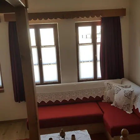 فندق Hotel Gjirokastra