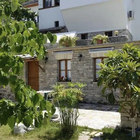 Hotel Gjirokastra فندق