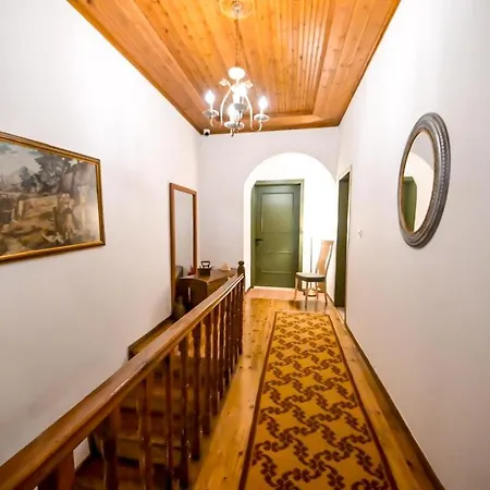 Hotel Gjirokastra Hotel 3*