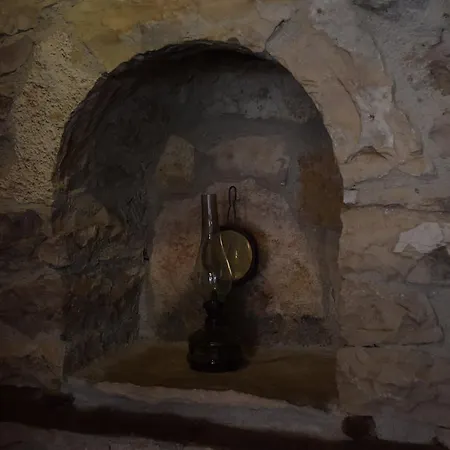 호텔 Hotel Gjirokastra