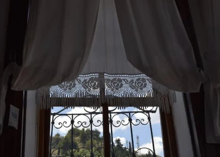 Hotel Gjirokastra 3* Gjirokaster