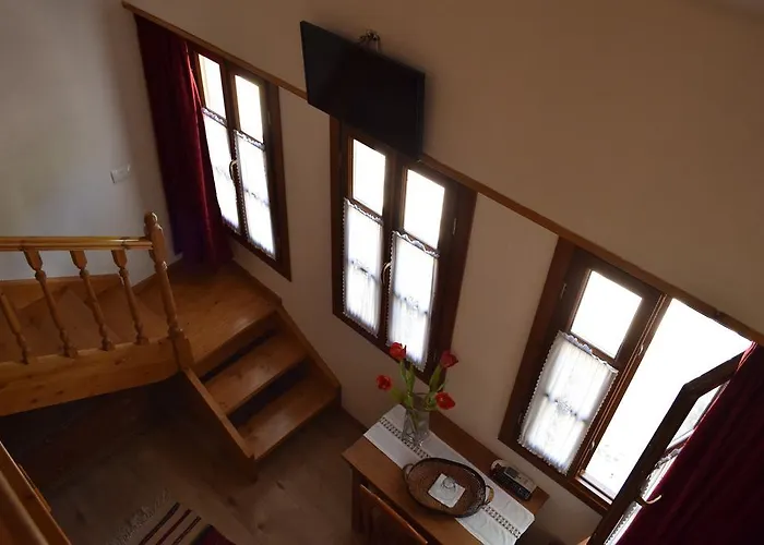 Hotel Gjirokastra Hotel 3*