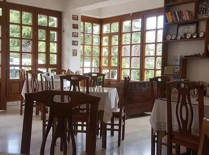 Hotel Gjirokastra 3* Gjirokaster