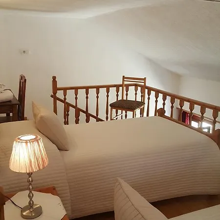 Hotel Gjirokastra 3* Gjirokaster
