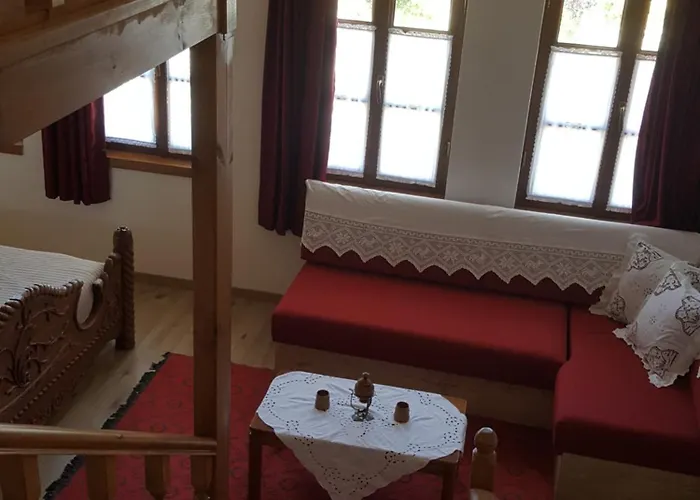 吉诺卡斯特酒店 Gjirokastër