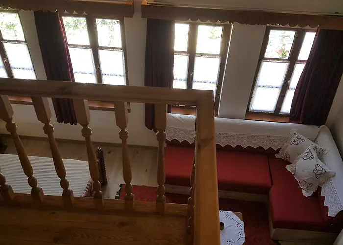 吉诺卡斯特酒店 3* Gjirokastër