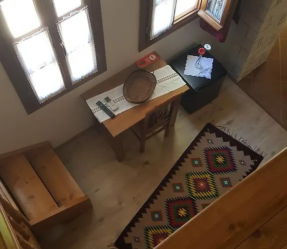 吉诺卡斯特酒店 3* Gjirokastër