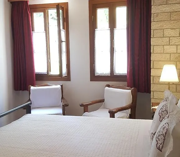 吉诺卡斯特酒店 3* Gjirokastër