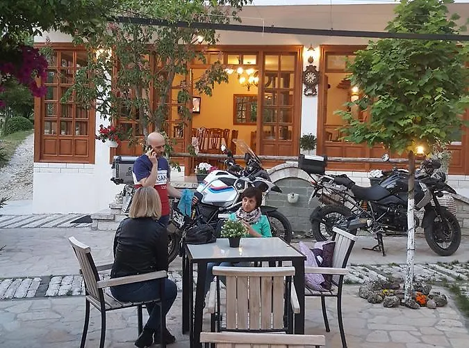 吉诺卡斯特酒店 Gjirokastër